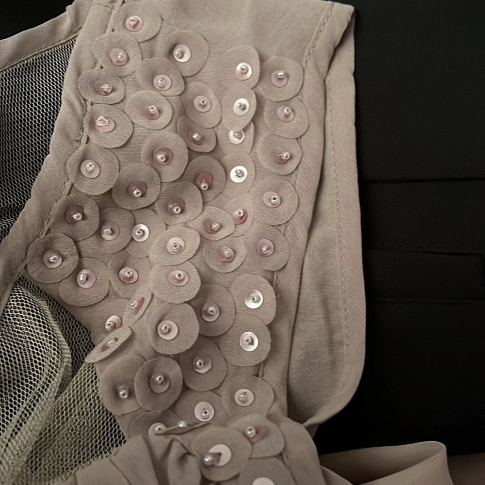 Hem & Thread Sequined Pleated Top - Picture 7 of 8